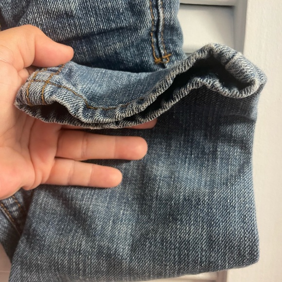 DKNY Size 2T Jeans-Like New! Faux Button & Fly (snap closure), Adjustable Waist - Picture 8 of 8